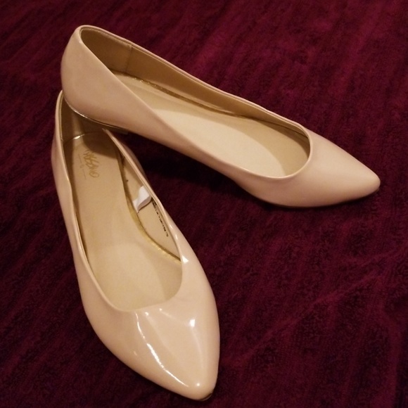 women's flat heel shoes